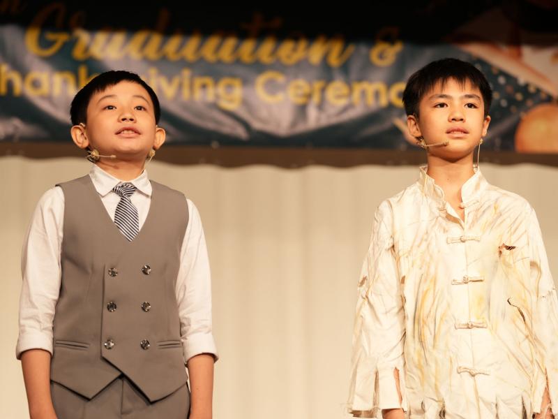 Stage Performance of “March of the Volunteers” - Dr. YAU Kwok Kwong Explains the History of the War of Resistance Against Japan